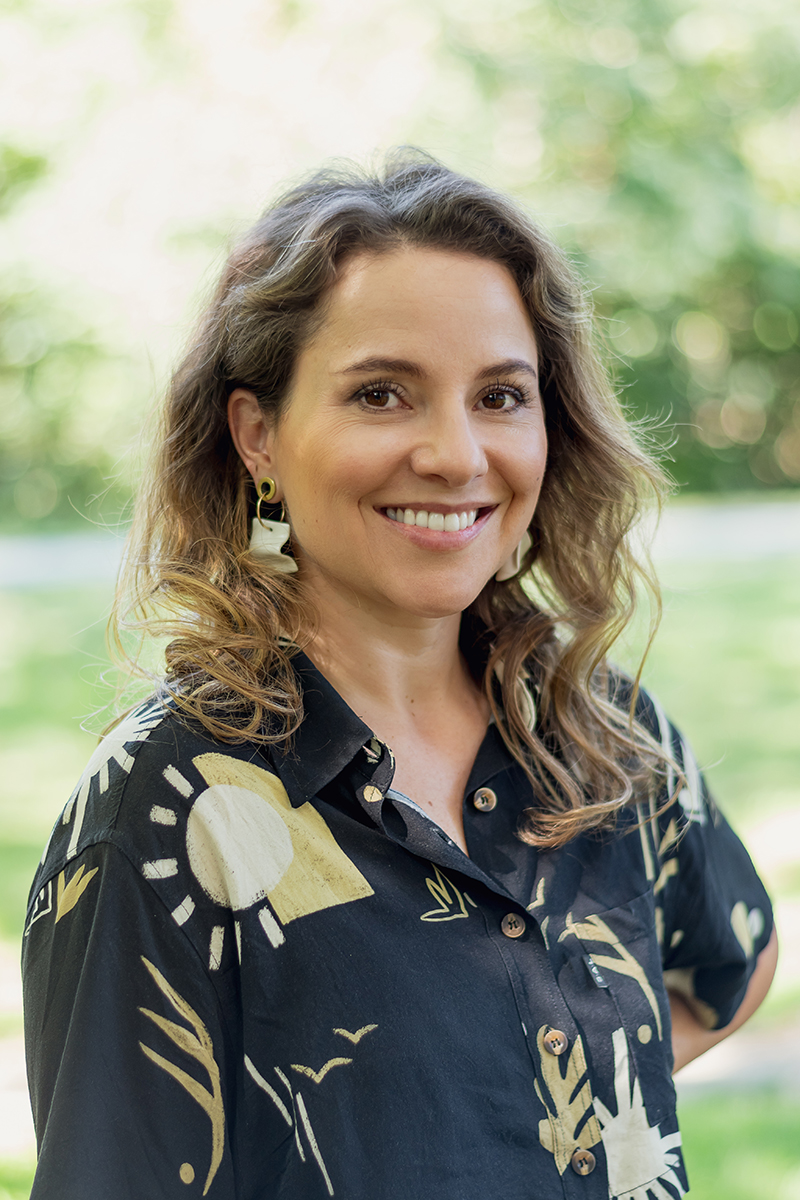 Ana Estrougo